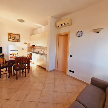 Residenza Villa Gemma غالّيبولي